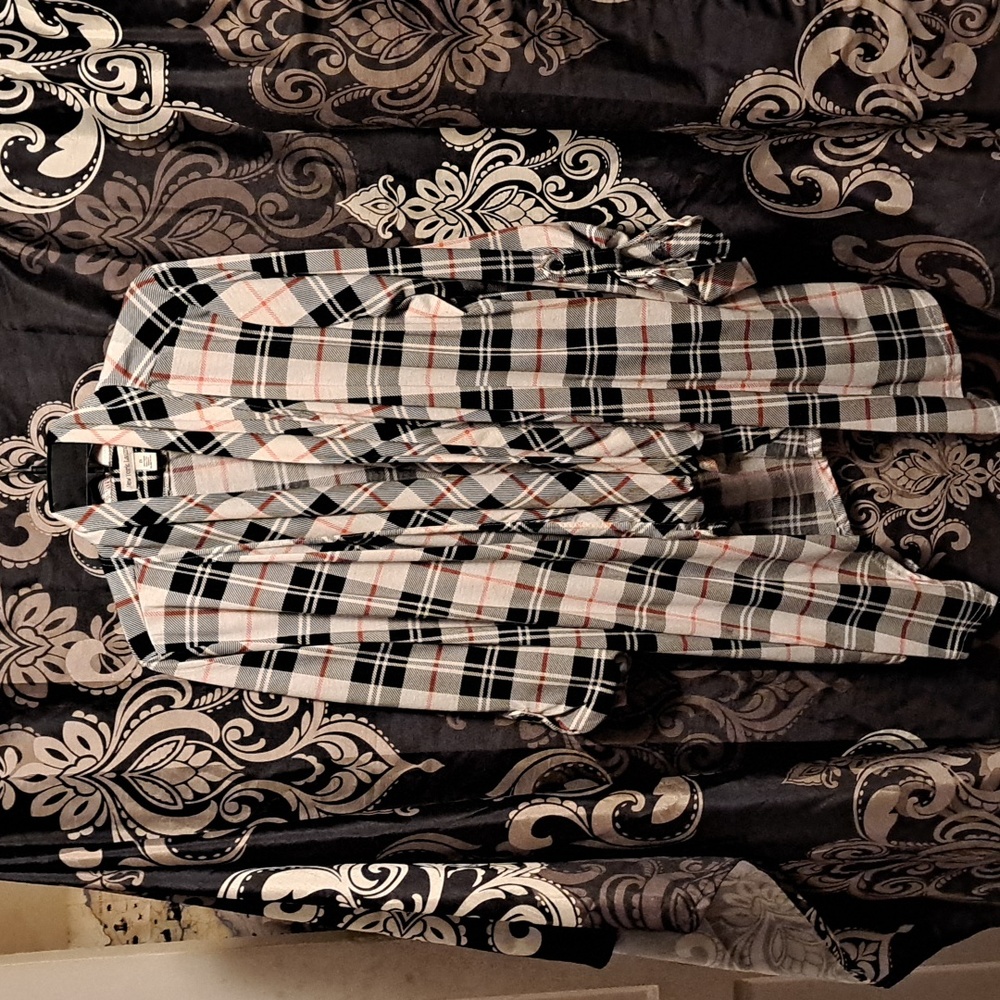 New York Laundry 2X oversized plaid casual cotton top